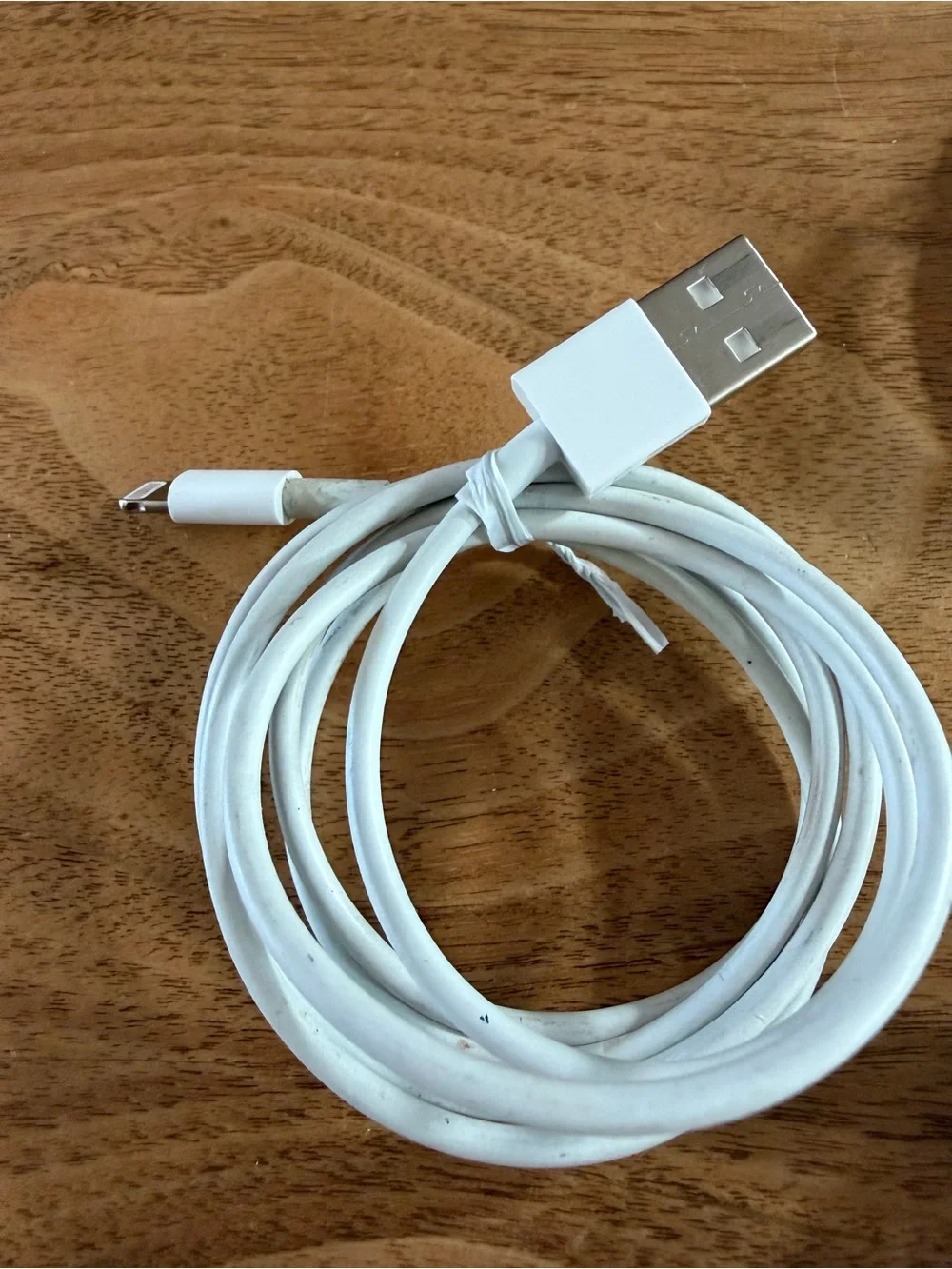 5 Apple USB to lightning Charging Cables - Compatible Cell Phone & Accessories